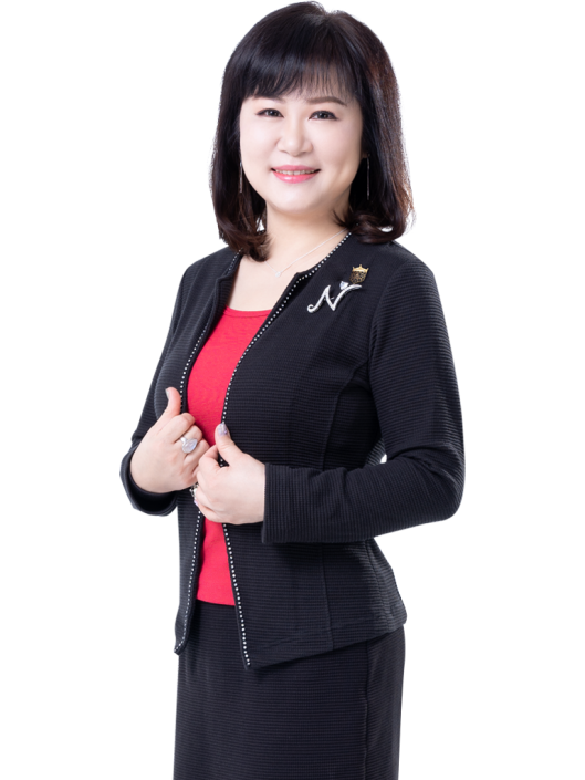 許晴雯 (愛米拉) HSU CHING WEN (AMIRA)