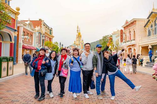 D1-11 NEFFUL-DISNEY-2025-0218