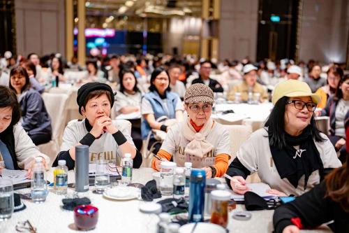 D4-AM-41 NEFFUL-Conference-2025-812